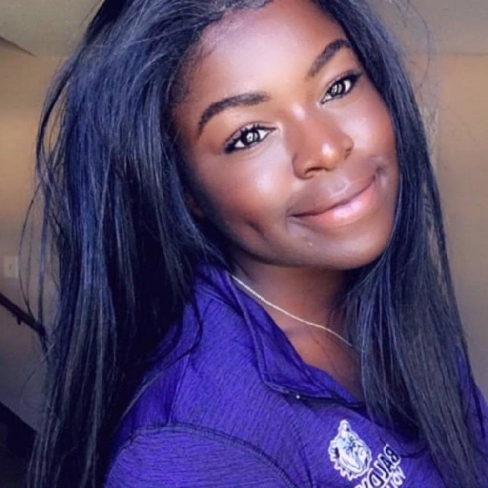 Meet your Posher, Victoria